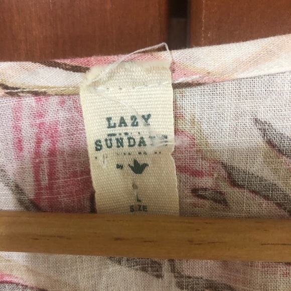 Lazy Sunday by Paper Crane Linen Blend Cream Tropical Print Top Size Large NWT - Picture 4 of 7
